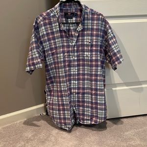 Vineyard Vines Shirt. Like New.